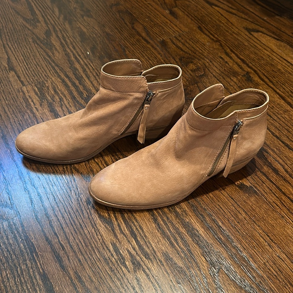 Sam Edelman tan suede booties